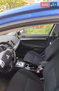 Хэтчбек Mitsubishi Lancer 2009 в 