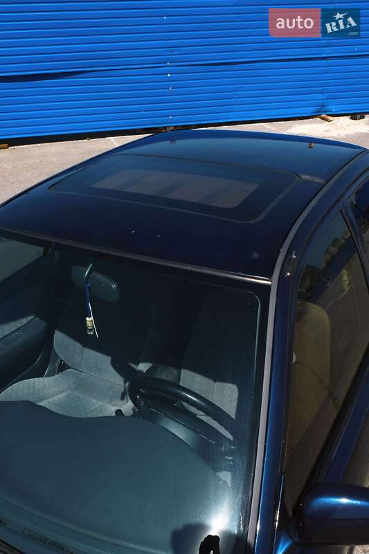 Седан Mitsubishi Lancer 1995 в Харькове