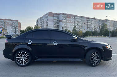 Седан Mitsubishi Lancer 2017 в 