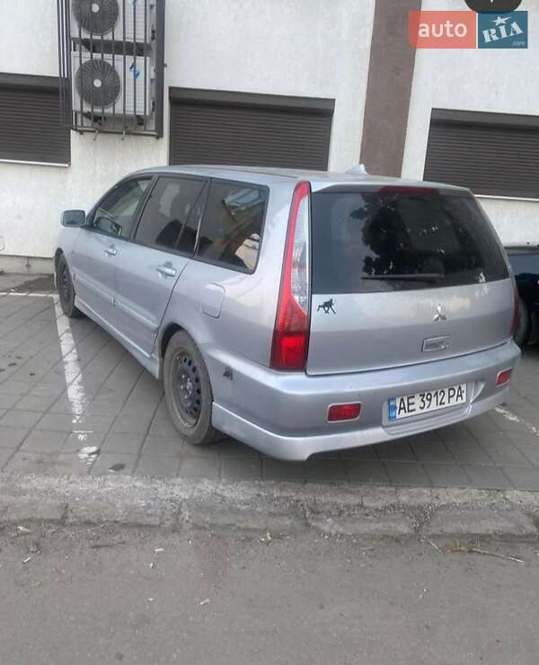 Универсал Mitsubishi Lancer 2005 в Синельниково