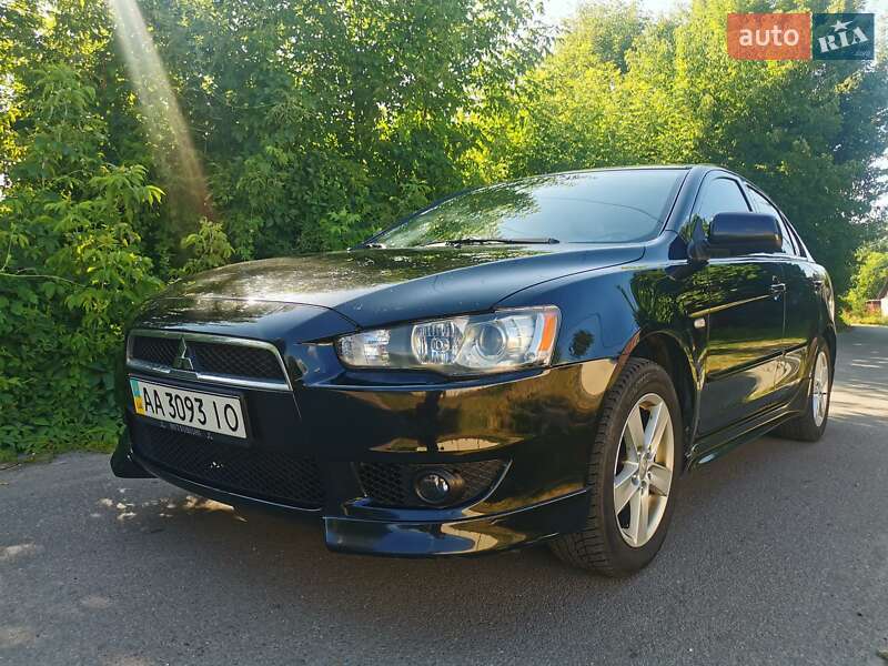 Седан Mitsubishi Lancer 2008 в Киеве