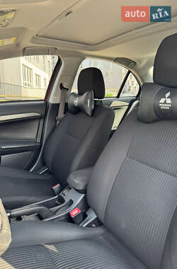 Седан Mitsubishi Lancer 2015 в 