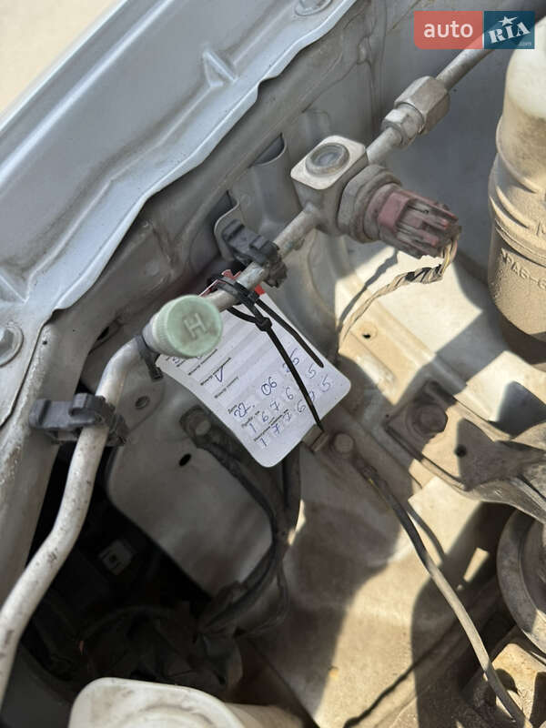 Седан Mitsubishi Lancer 2003 в Киеве
