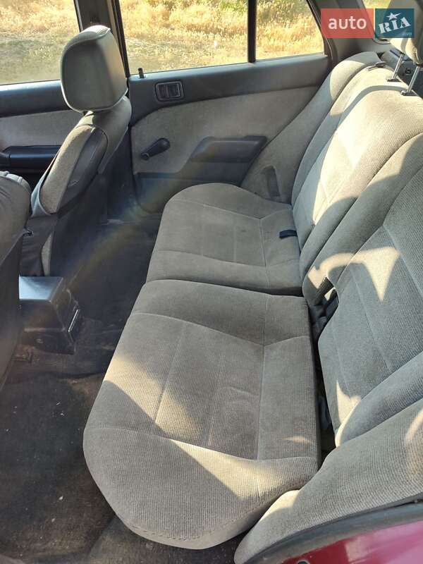 Лифтбек Mitsubishi Lancer 1989 в Великой Михайловке