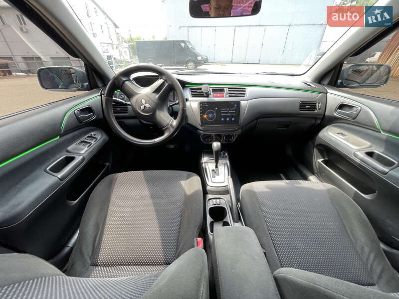Седан Mitsubishi Lancer 2008 в Києві