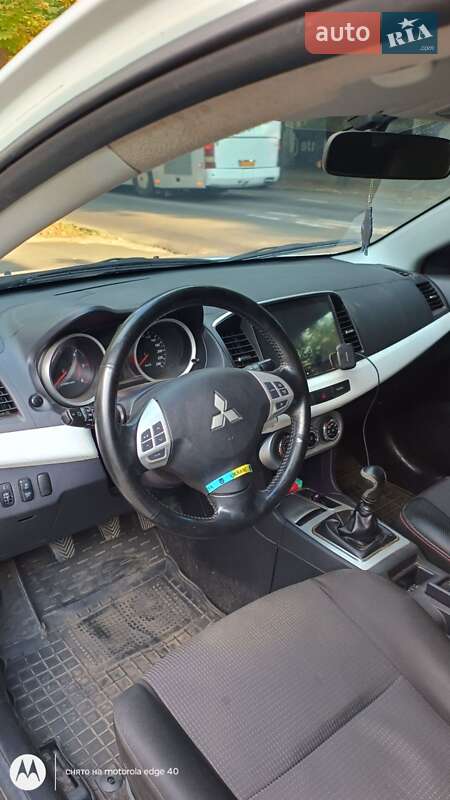 Хэтчбек Mitsubishi Lancer 2011 в Николаеве