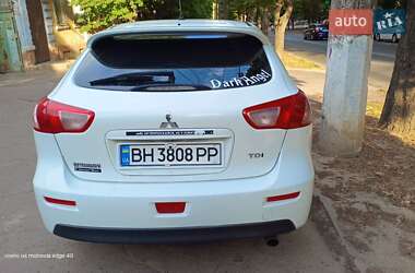 Хэтчбек Mitsubishi Lancer 2011 в 