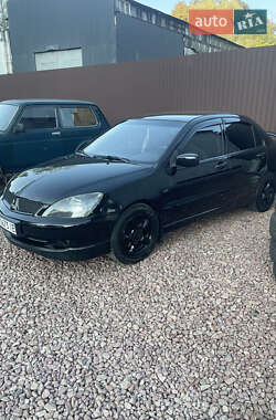 Седан Mitsubishi Lancer 2006 в Киеве