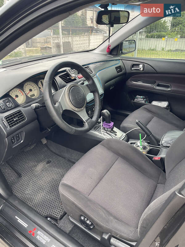 Седан Mitsubishi Lancer 2006 в Киеве