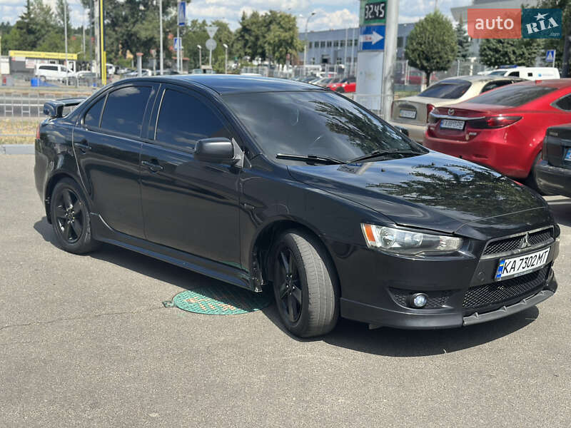 Седан Mitsubishi Lancer 2008 в Киеве