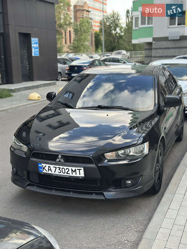 Седан Mitsubishi Lancer 2008 в Киеве