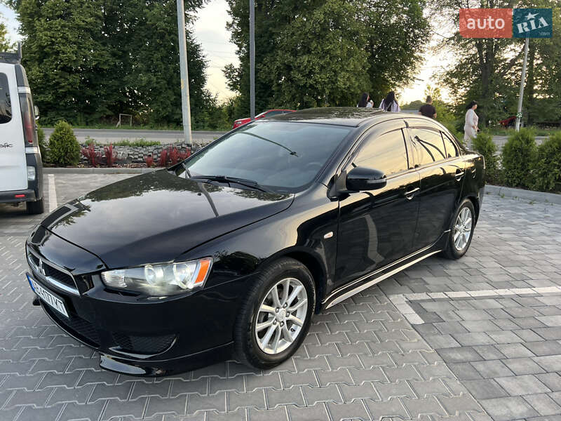 Седан Mitsubishi Lancer 2015 в Вінниці