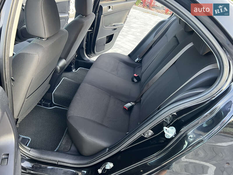Седан Mitsubishi Lancer 2015 в Вінниці