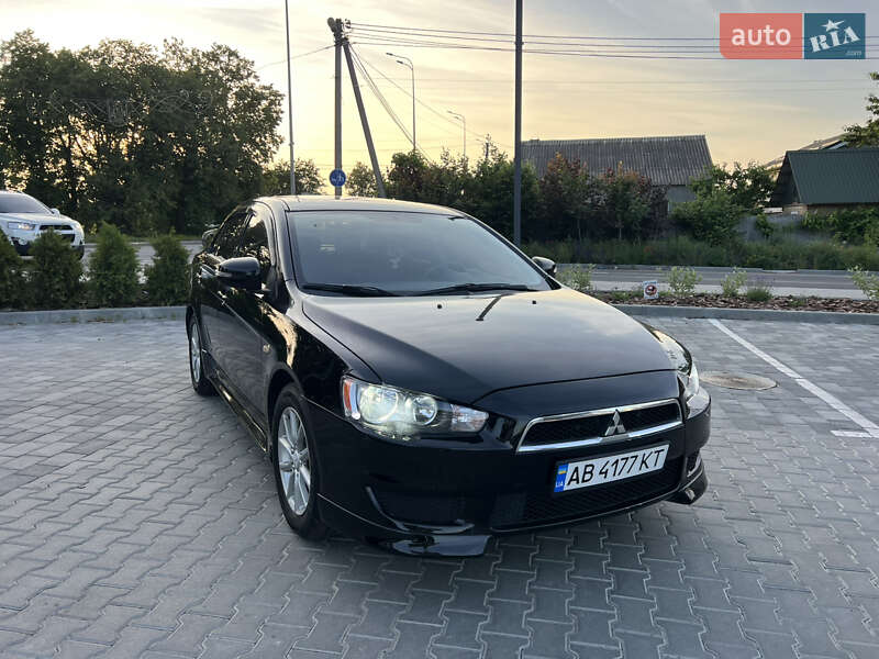 Седан Mitsubishi Lancer 2015 в Вінниці