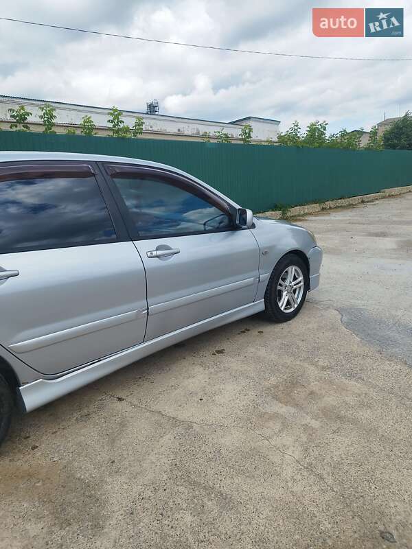 Седан Mitsubishi Lancer 2006 в Песчанке