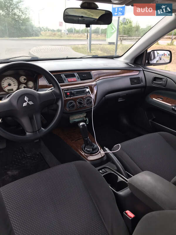 Седан Mitsubishi Lancer 2006 в Дніпрі