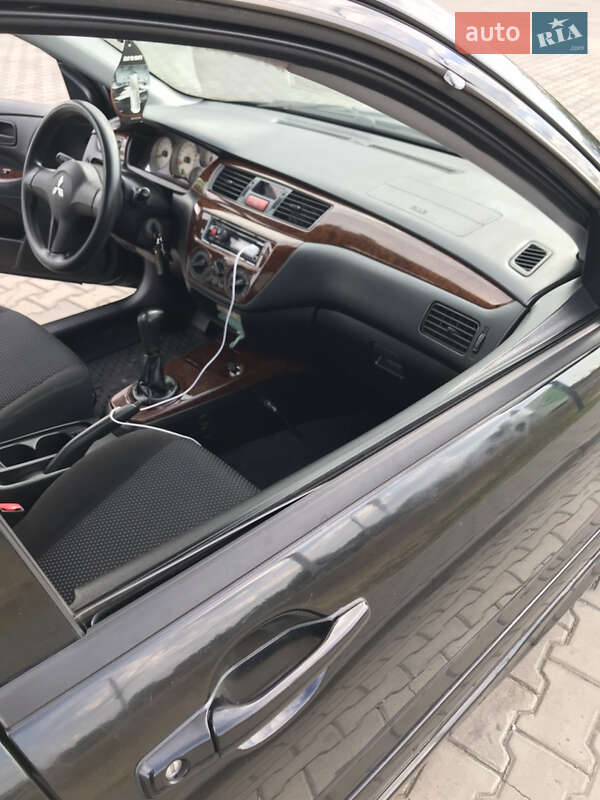 Седан Mitsubishi Lancer 2006 в Дніпрі