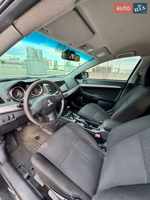 Седан Mitsubishi Lancer 2008 в Киеве