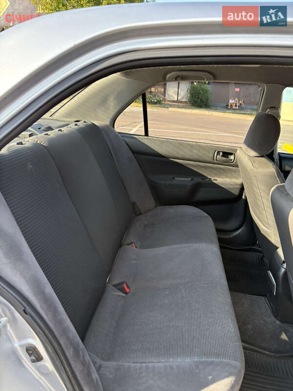 Седан Mitsubishi Lancer 2004 в Борисполе