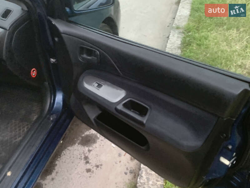 Седан Mitsubishi Lancer 2006 в Львове