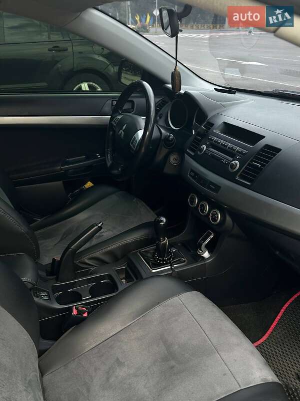 Седан Mitsubishi Lancer 2007 в Запорожье