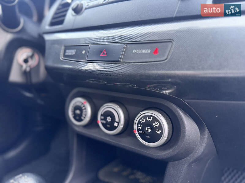 Седан Mitsubishi Lancer 2007 в Тернополе