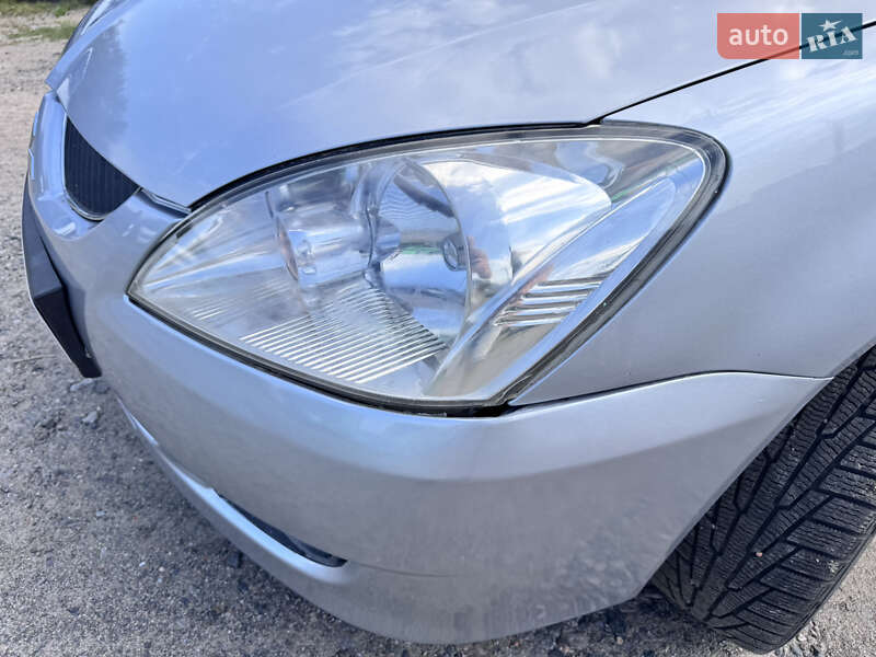 Седан Mitsubishi Lancer 2005 в Полтаві