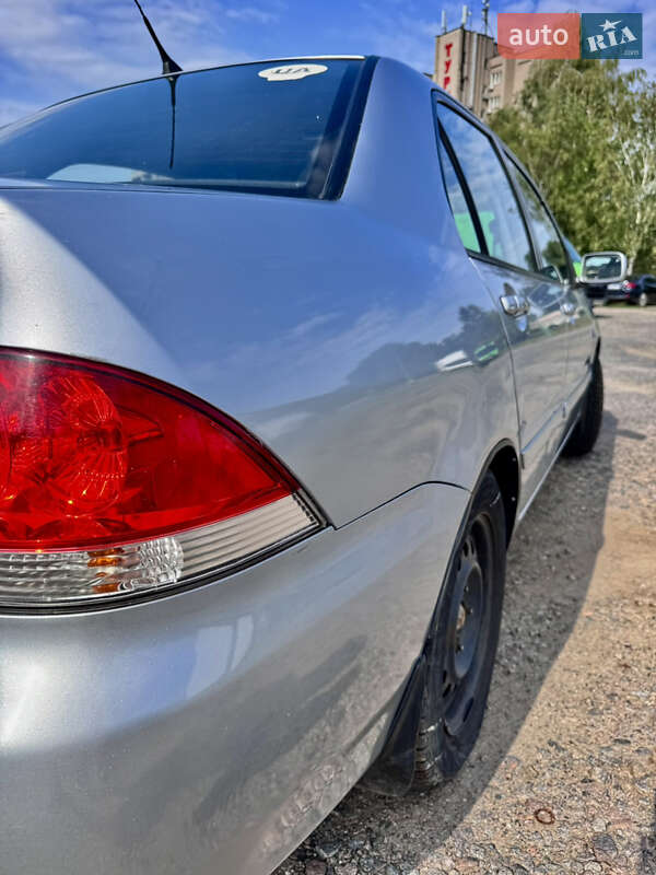 Седан Mitsubishi Lancer 2005 в Полтаві