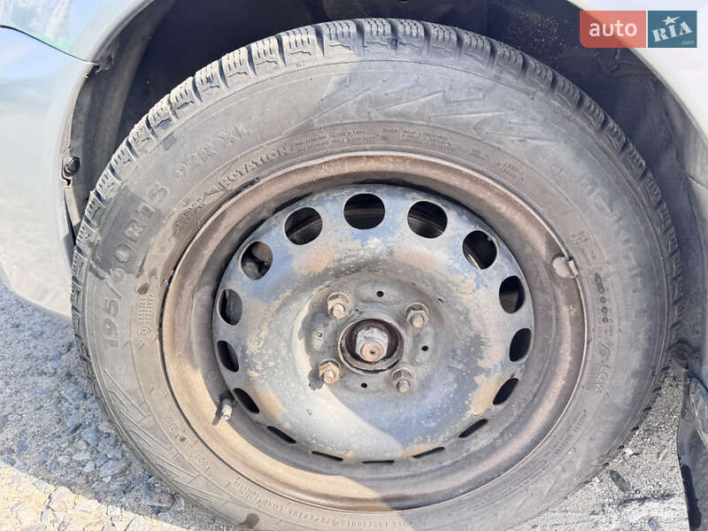 Седан Mitsubishi Lancer 2005 в Полтаві