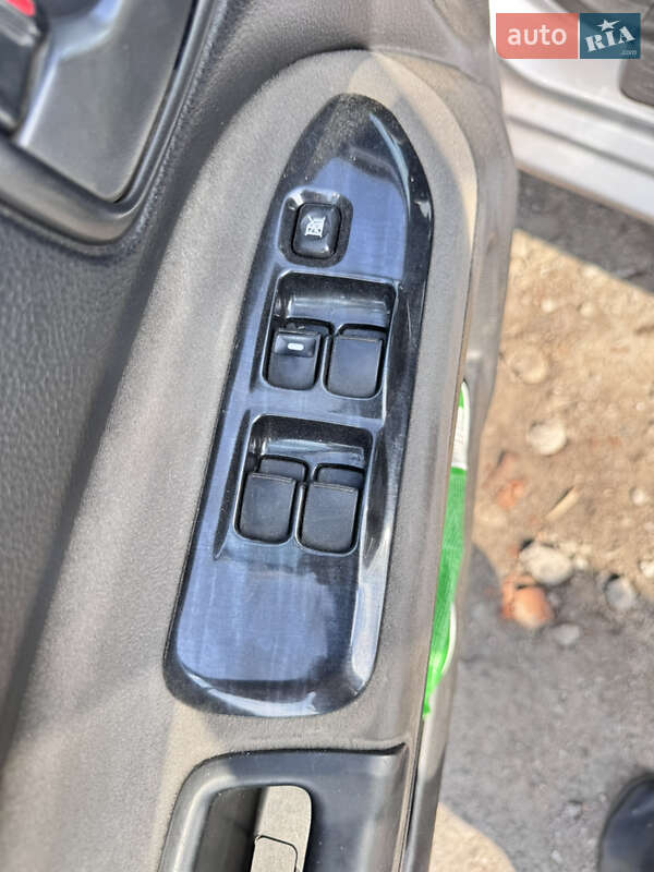 Седан Mitsubishi Lancer 2005 в Полтаві