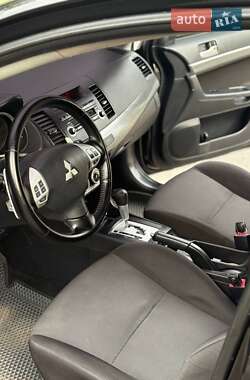 Седан Mitsubishi Lancer 2009 в 