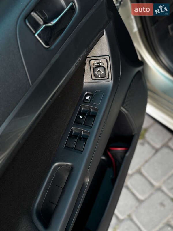 Седан Mitsubishi Lancer 2008 в Березному
