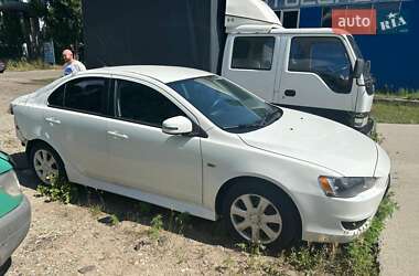Седан Mitsubishi Lancer 2015 в 