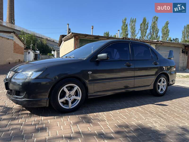 Mitsubishi Lancer 2004