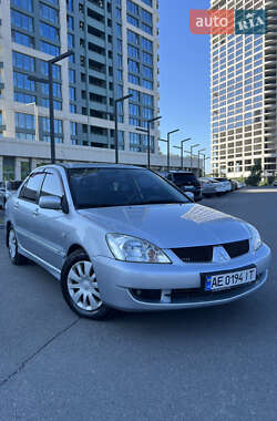 Седан Mitsubishi Lancer 2006 в Днепре
