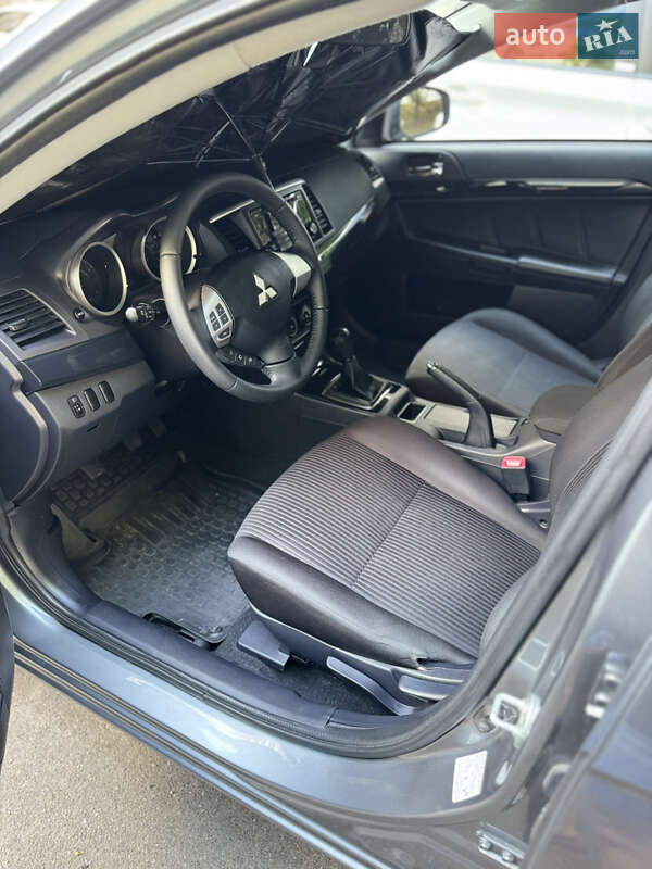 Седан Mitsubishi Lancer 2015 в Киеве фото 14 Седан Mitsubishi Lancer 2015 в Киеве