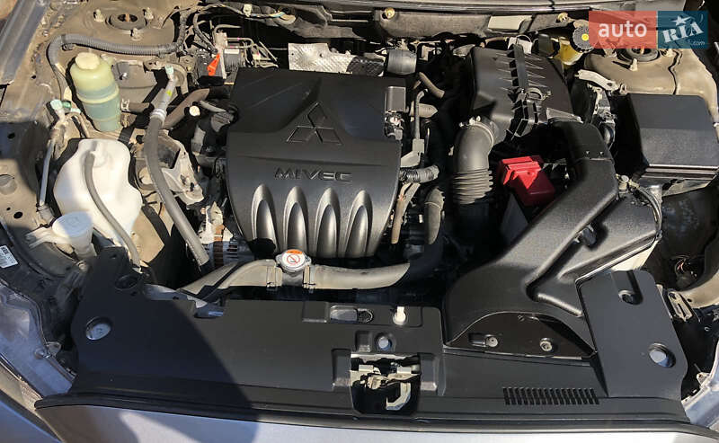 Седан Mitsubishi Lancer 2015 в Киеве фото 18 Седан Mitsubishi Lancer 2015 в Киеве