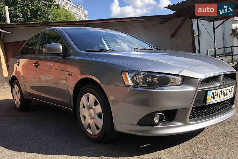 Седан Mitsubishi Lancer 2015 в Киеве фото 26 Седан Mitsubishi Lancer 2015 в Киеве