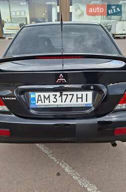 Седан Mitsubishi Lancer 2004 в 