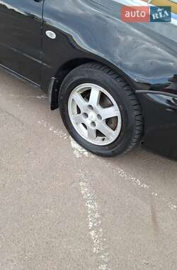 Седан Mitsubishi Lancer 2004 в 