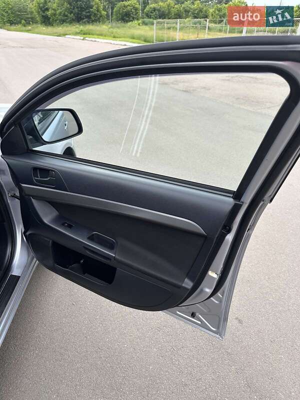 Седан Mitsubishi Lancer 2008 в Прилуках