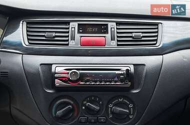 Седан Mitsubishi Lancer 2005 в 