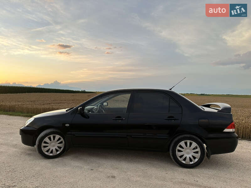 Седан Mitsubishi Lancer 2008 в Вишневце