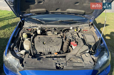 Хэтчбек Mitsubishi Lancer 2010 в 