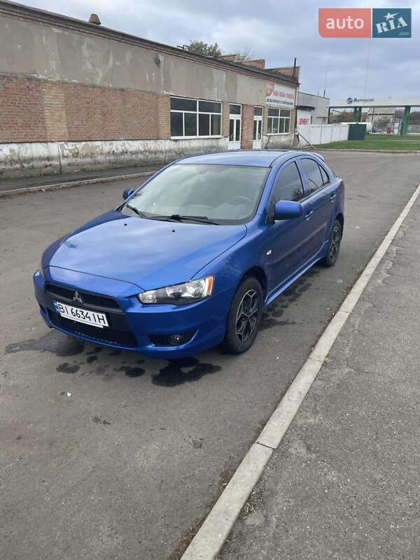 Хетчбек Mitsubishi Lancer 2010 в Гребінці