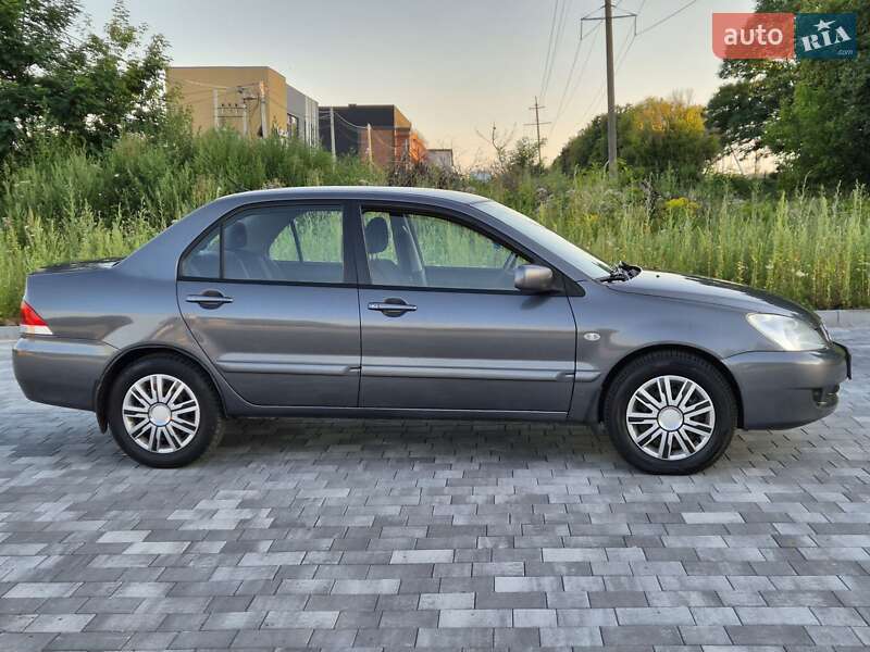 Седан Mitsubishi Lancer 2007 в Виннице