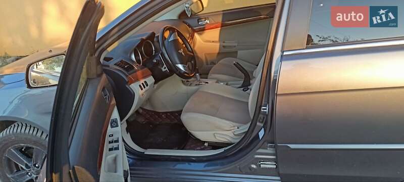 Седан Mitsubishi Lancer 2007 в Кілії