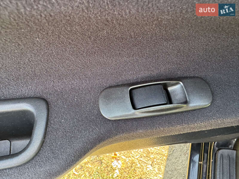 Седан Mitsubishi Lancer 2009 в Днепре