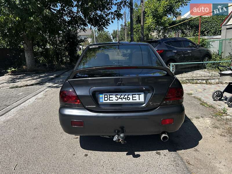 Седан Mitsubishi Lancer 2003 в Николаеве