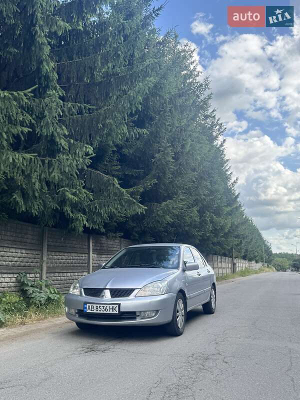 Седан Mitsubishi Lancer 2006 в Виннице